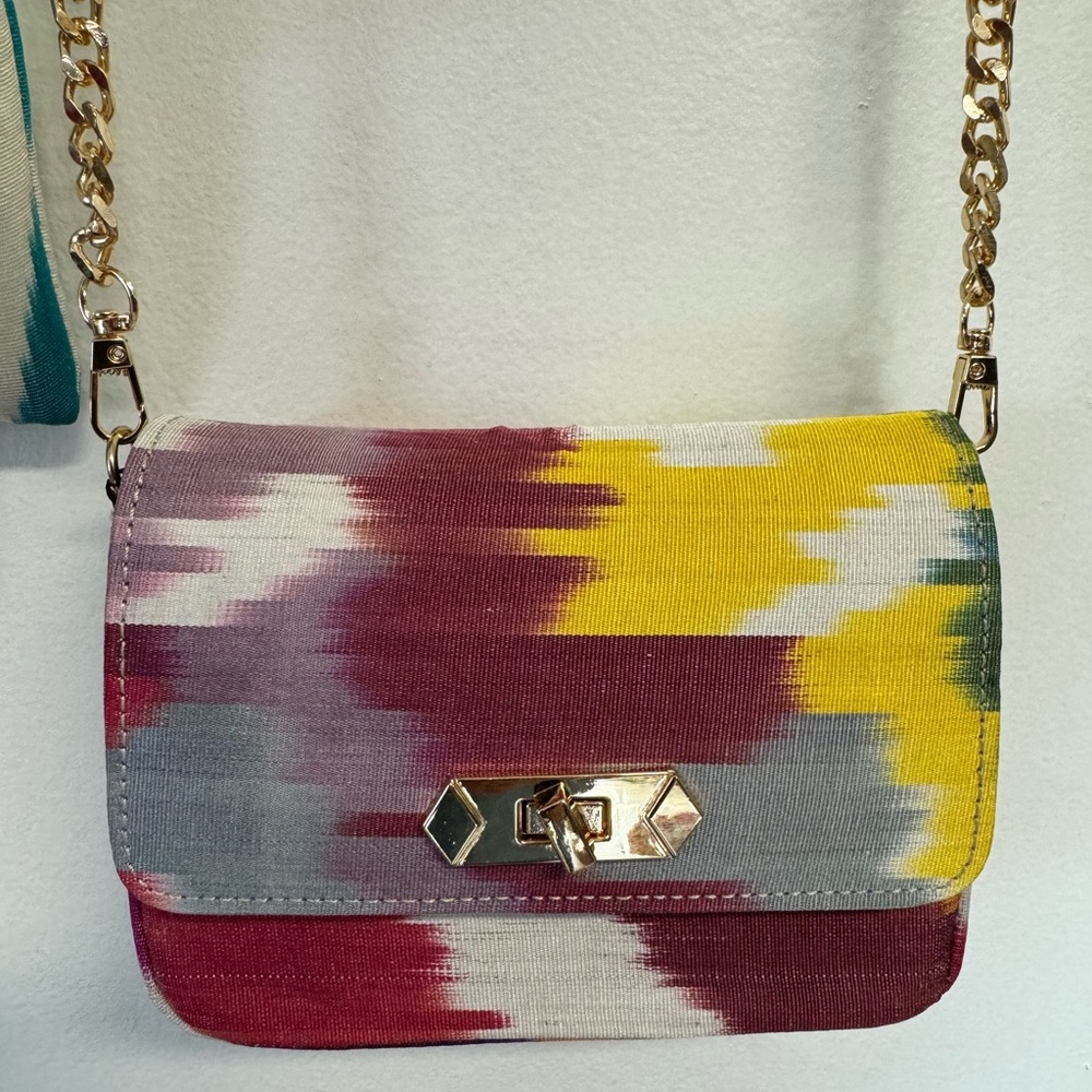 Silk bag with chain strap . Made in Turkey . NWT